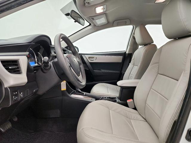 Photo of 2016 Silver Toyota Corolla