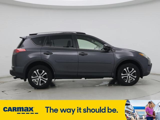 Photo of 2017 Gray Toyota RAV4