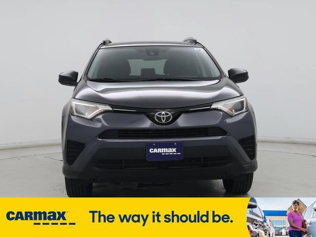 Photo of 2017 Gray Toyota RAV4