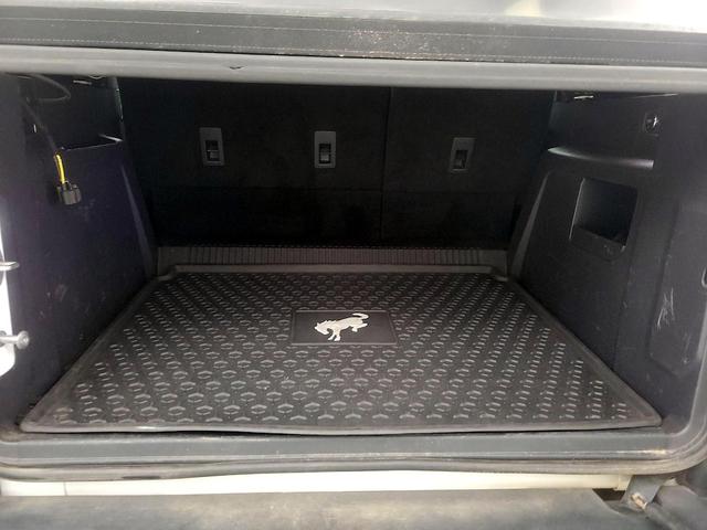 Photo of 2021 White Ford Bronco