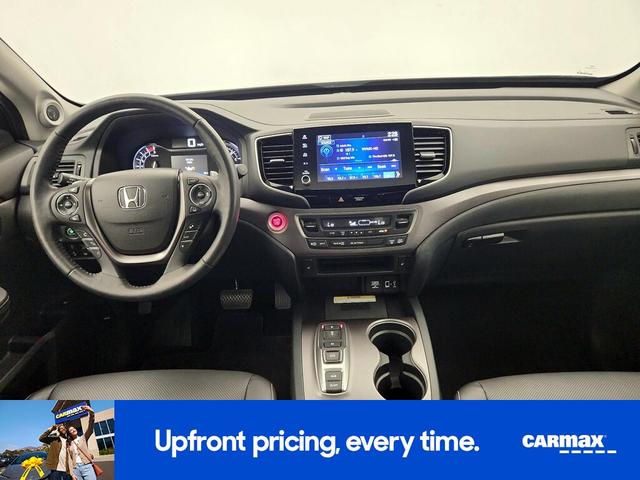 Photo of 2023 Gray Honda Ridgeline