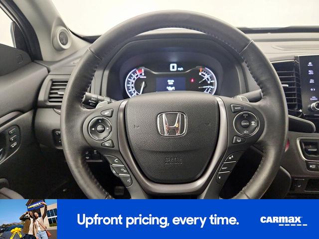 Photo of 2023 Gray Honda Ridgeline