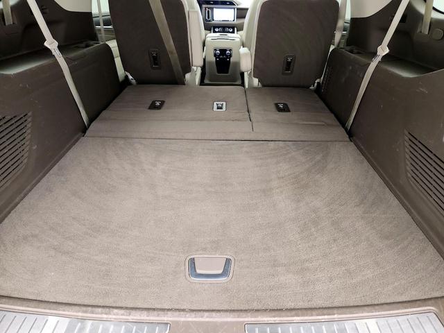 Photo of 2021 Silver GMC Yukon XL