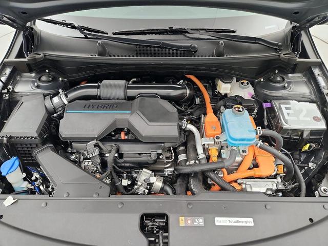 Photo of 2025 Black Kia Sportage Plug-In Hybrid