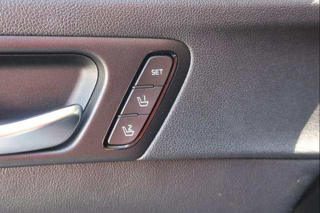 Photo of 2020 Sangria Kia Optima