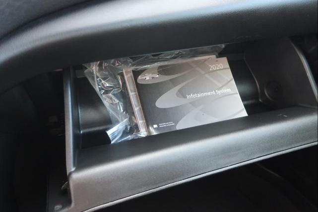 Photo of 2020 Silver Ice Metallic Chevrolet Malibu