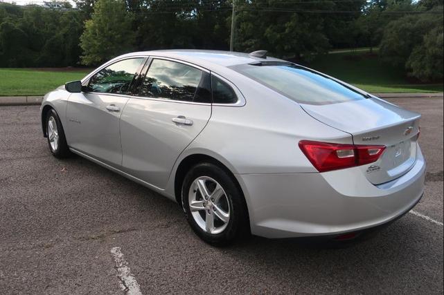 Photo of 2020 Silver Ice Metallic Chevrolet Malibu