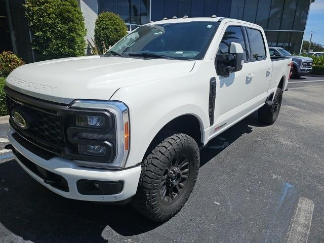 Photo of 2023 STAR WHITE Ford F-250