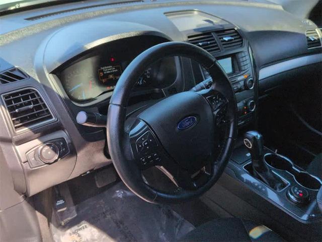Photo of 2018 Oxford White Ford Explorer