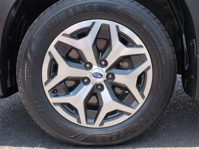 Photo of 2020 Jasper Green Metallic Subaru Forester