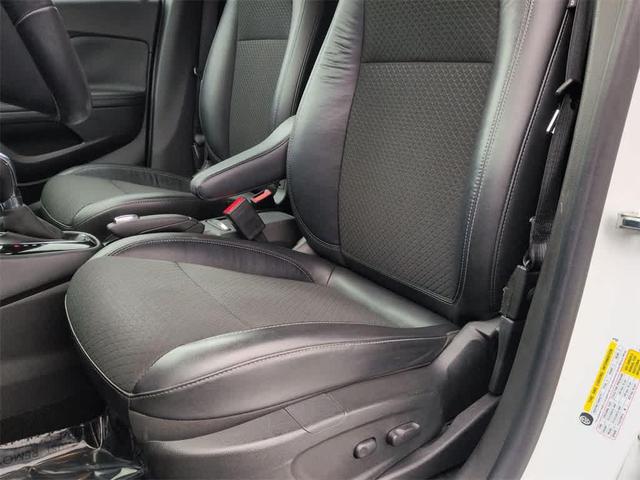 Photo of 2017 Summit White Buick Encore