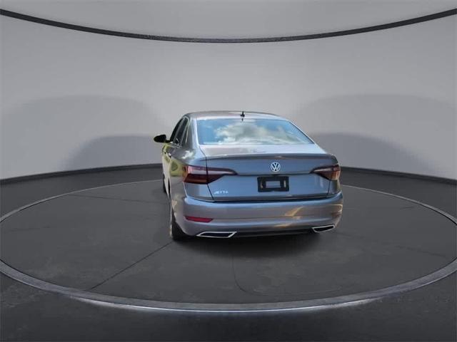 Photo of 2019 Platinum Gray Metallic Volkswagen Jetta
