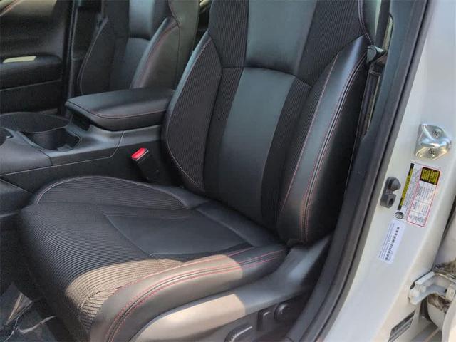 Photo of 2023 Crystal White Pearl Subaru Legacy