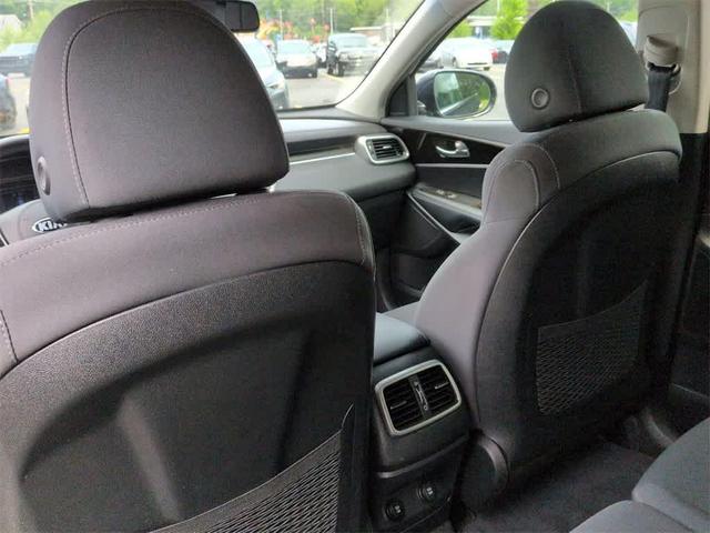 Photo of 2019 Imperial Blue Kia Sorento