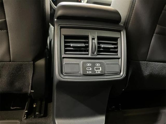 Photo of 2025 Magnetite Gray Metallic Subaru Forester