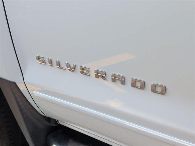 Photo of 2017 Summit White Chevrolet Silverado 1500