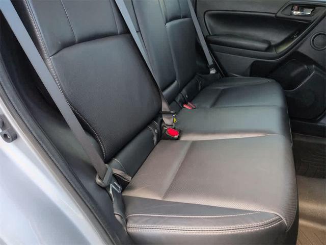Photo of 2017 Ice Silver Metallic Subaru Forester