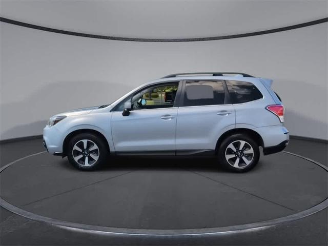 Photo of 2017 Ice Silver Metallic Subaru Forester