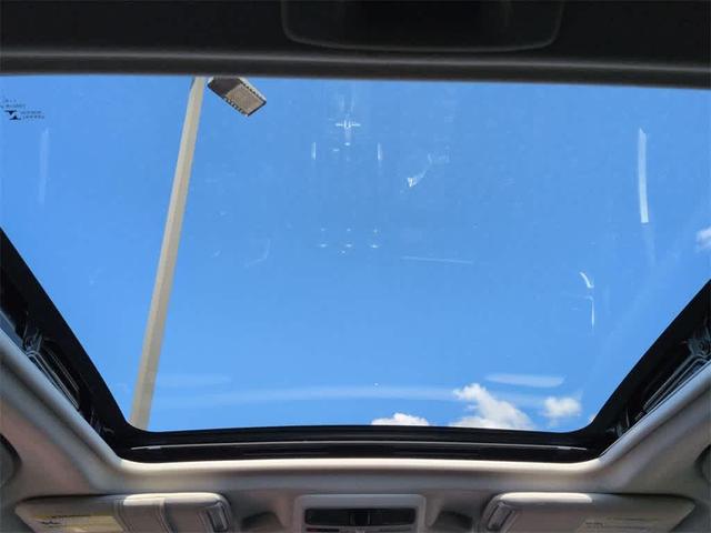 Photo of 2017 Ice Silver Metallic Subaru Forester
