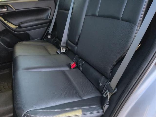 Photo of 2017 Ice Silver Metallic Subaru Forester