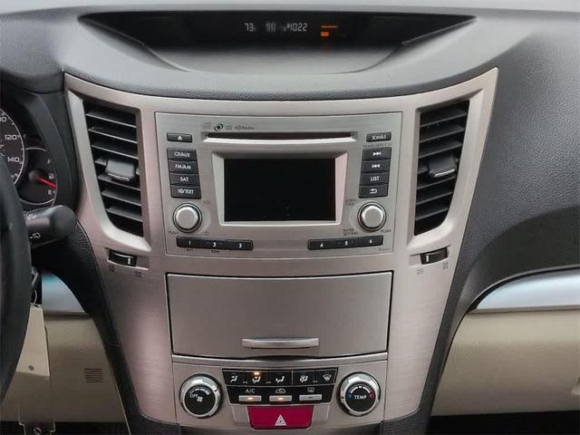 Photo of 2014 Satin White Pearl Subaru Outback