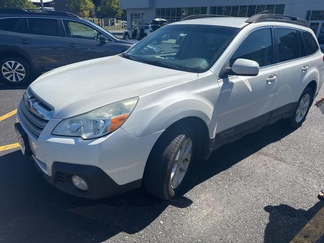 Photo of 2014 Satin White Pearl Subaru Outback