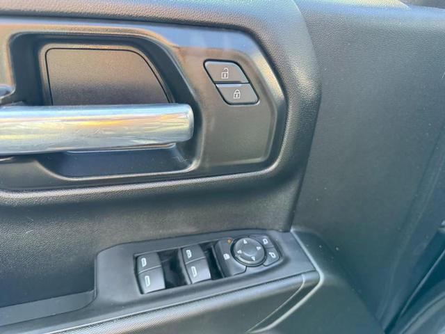 Photo of 2021 Black Chevrolet Silverado 1500