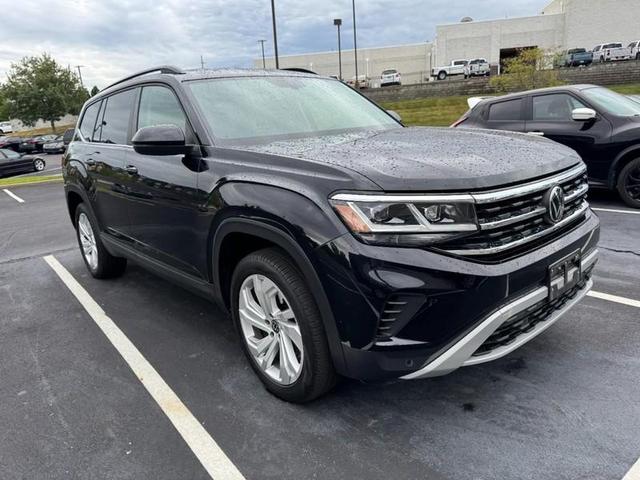 Photo of 2023 Deep Black Pearl Volkswagen Atlas