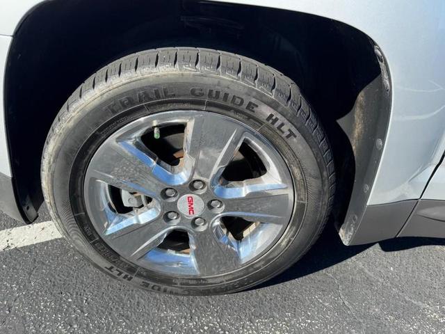 Photo of 2015 Quicksilver Metallic GMC Terrain