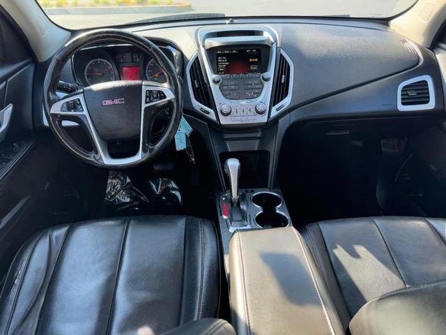 Photo of 2015 Quicksilver Metallic GMC Terrain