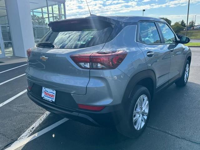 Photo of 2023 Sterling Gray Metallic Chevrolet Trailblazer