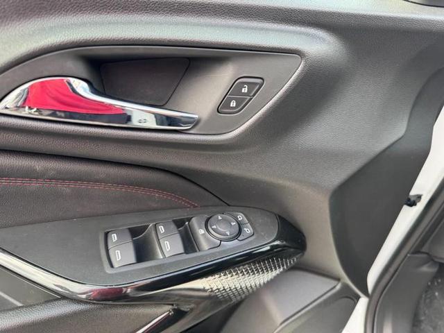 Photo of 2025 Summit White Chevrolet Trax