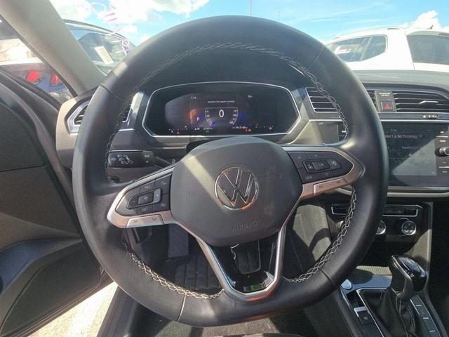 Photo of 2024 Platinum Gray Metallic Volkswagen Tiguan