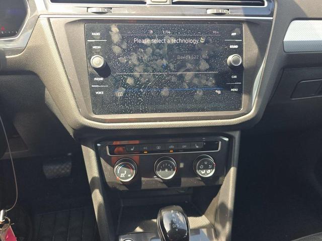 Photo of 2024 Platinum Gray Metallic Volkswagen Tiguan