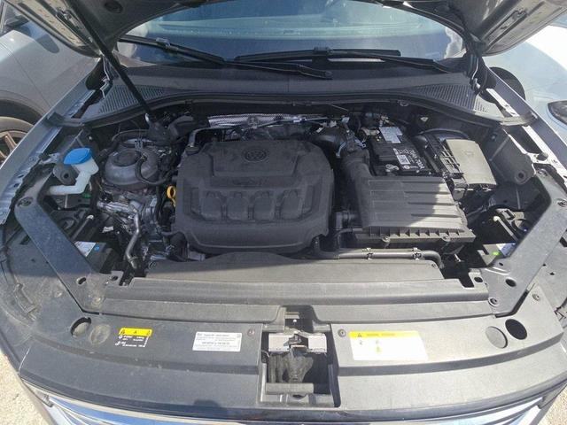 Photo of 2024 Platinum Gray Metallic Volkswagen Tiguan