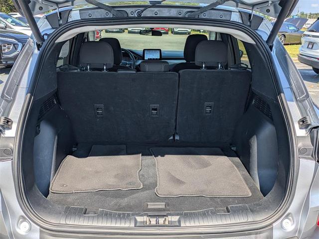 Photo of 2024 Silver Metallic Ford Escape