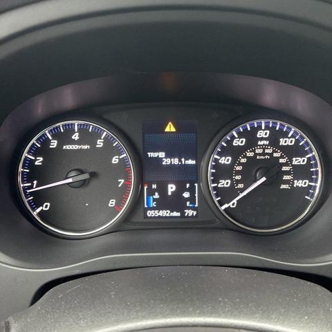 Photo of 2020 Pearl White Mitsubishi Outlander