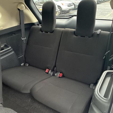 Photo of 2020 Pearl White Mitsubishi Outlander