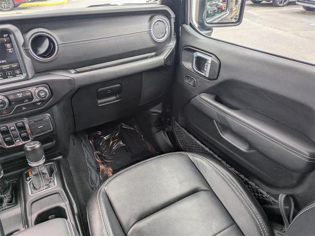 Photo of 2022 Black Clearcoat Jeep Gladiator