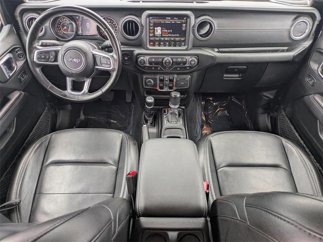 Photo of 2022 Black Clearcoat Jeep Gladiator