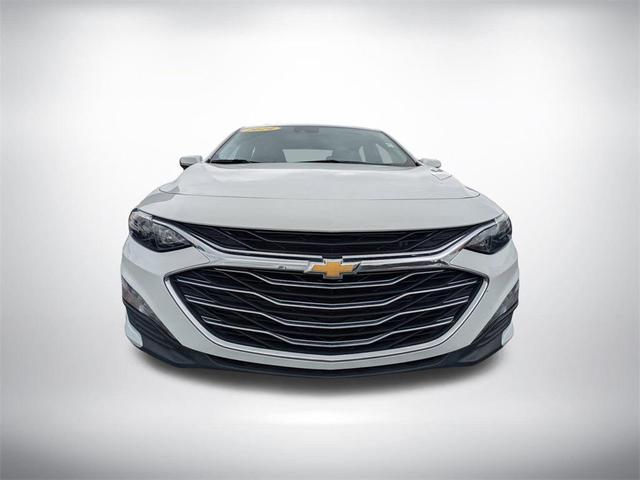 Photo of 2024 Summit White Chevrolet Malibu
