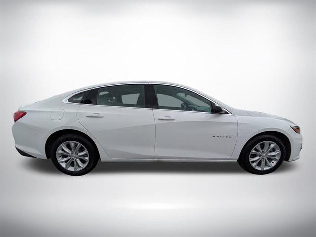Photo of 2024 Summit White Chevrolet Malibu