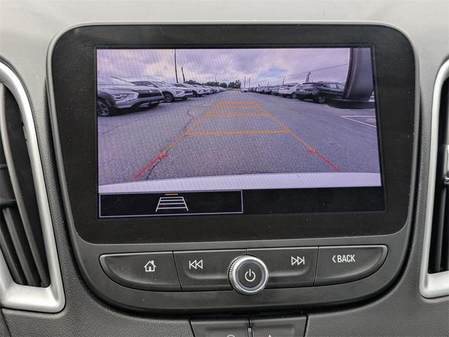 Photo of 2024 Summit White Chevrolet Malibu