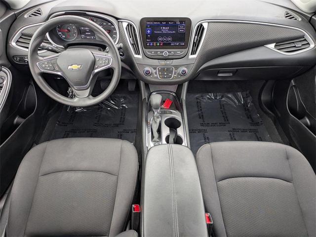 Photo of 2024 Summit White Chevrolet Malibu