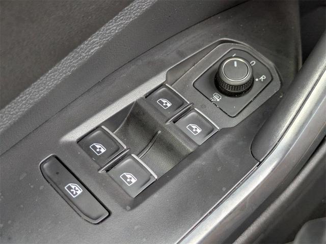 Photo of 2024 Pure White Volkswagen Jetta