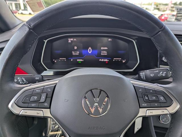 Photo of 2024 Pure White Volkswagen Jetta