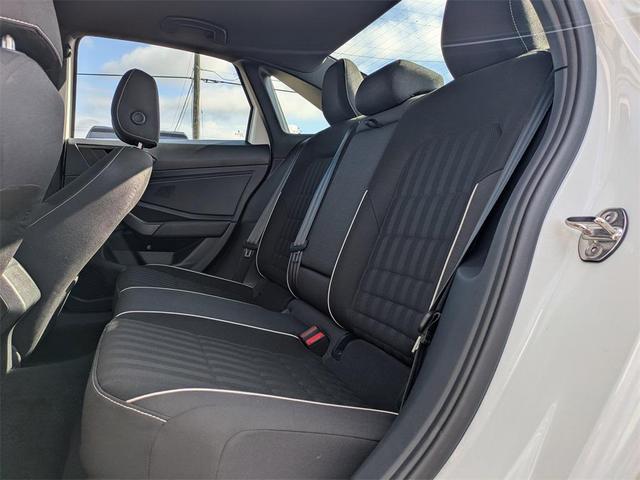 Photo of 2024 Pure White Volkswagen Jetta
