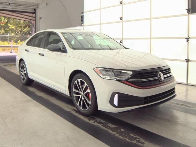 Photo of 2024 Pure White Volkswagen Jetta