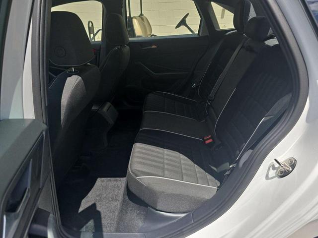 Photo of 2024 Pure White Volkswagen Jetta