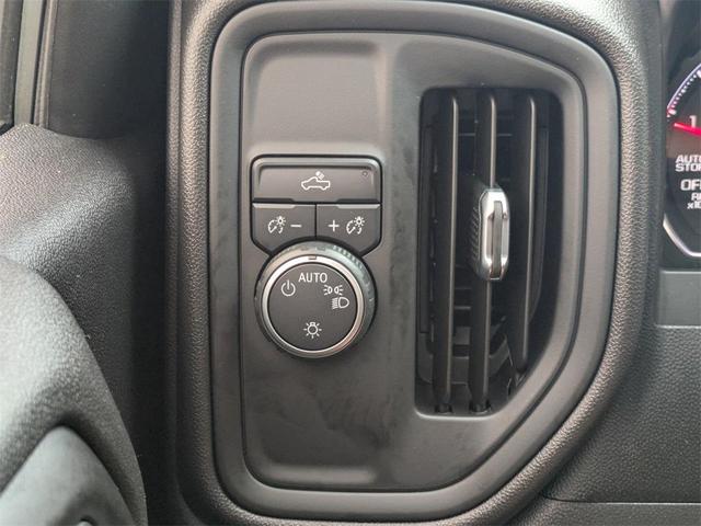 Photo of 2021 Black Chevrolet Silverado 1500